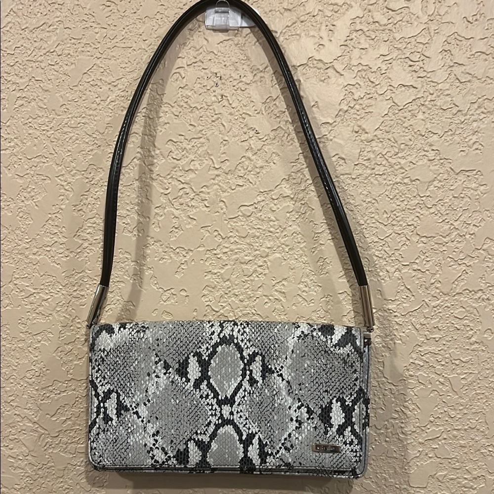 Nine West Gray Snakeskin Shoulder Baguette Bag Red Lining Y2K Style